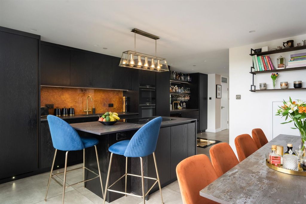 Property photo 2 of 28 Open-Plan Kitchen/Dining