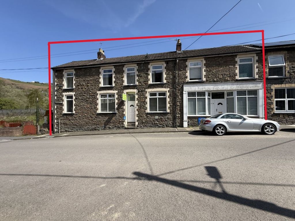 Property photo 1 of 25