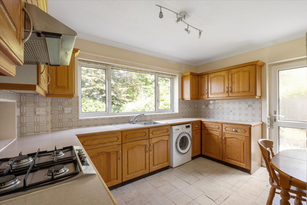 Property photo 3 of 14 Image