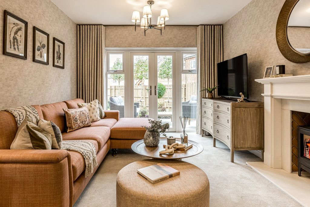 Property photo 3 of 24 Living Room