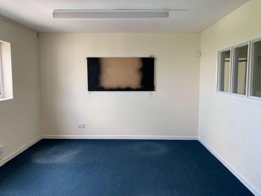 Property photo 2 of 3