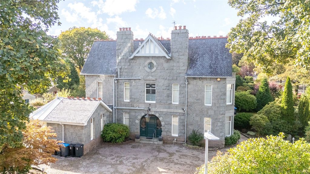 Property photo 1 of 38 Picture5 No. 15