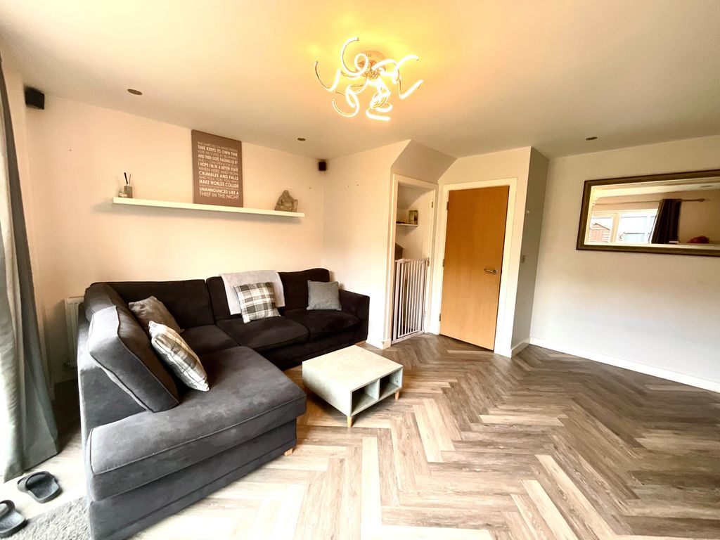 Property photo 3 of 21