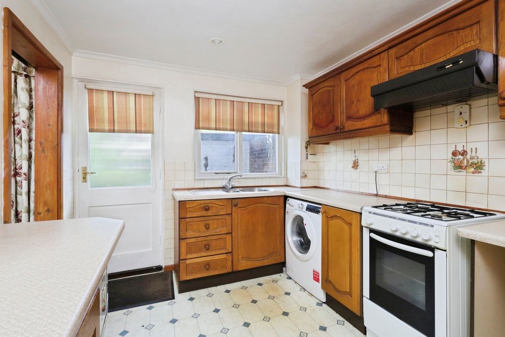 Property photo 2 of 18 Photo