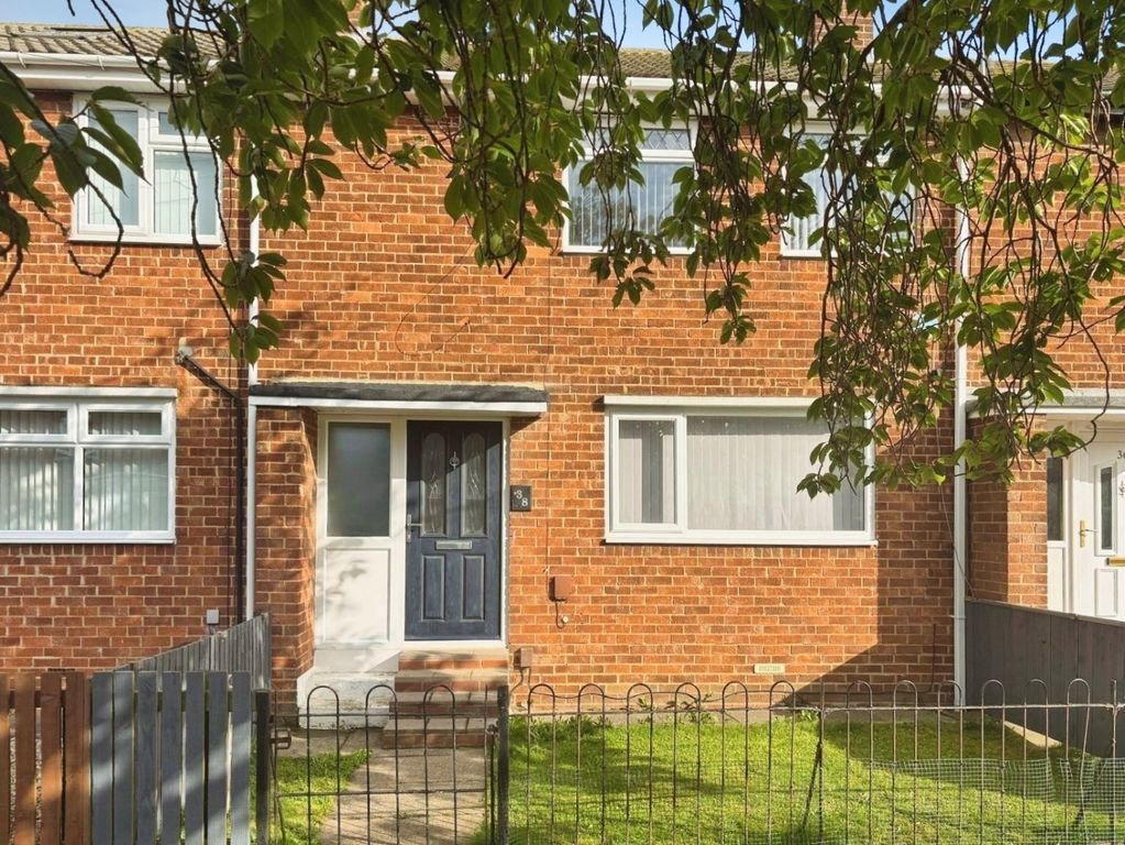 Property photo 1 of 11 Front