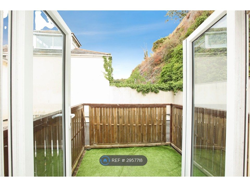 Property photo 1 of 19 Balcony