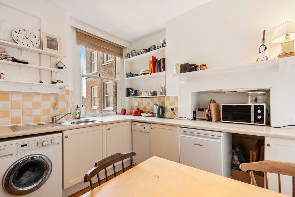 Property photo 3 of 9