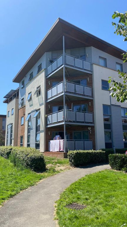 Property photo 1 of 12