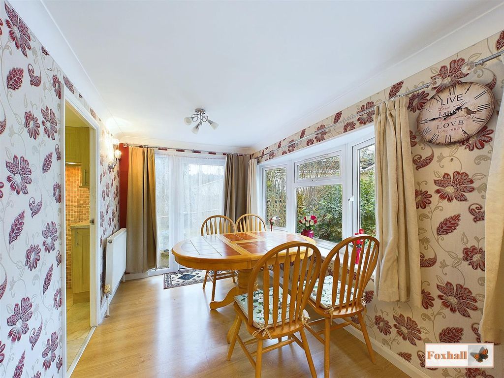 Property photo 3 of 16 Dining Area