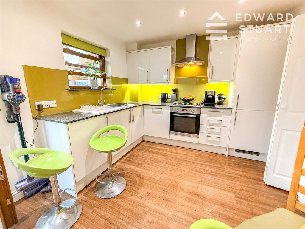 Property photo 2 of 15 Picture No. 05