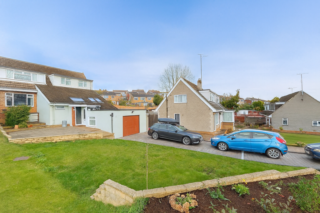 Property photo 1 of 17 Front (Exterior)