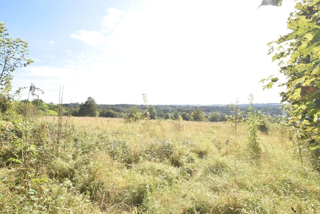 Property photo 2 of 3