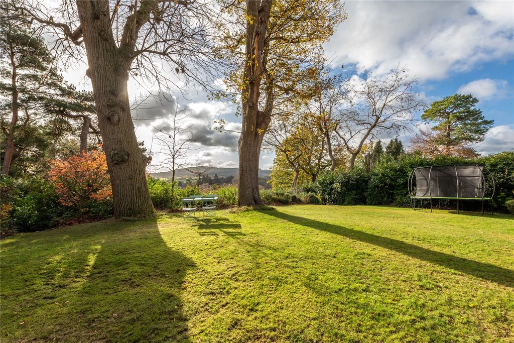 Property photo 3 of 19 Picture No. 24