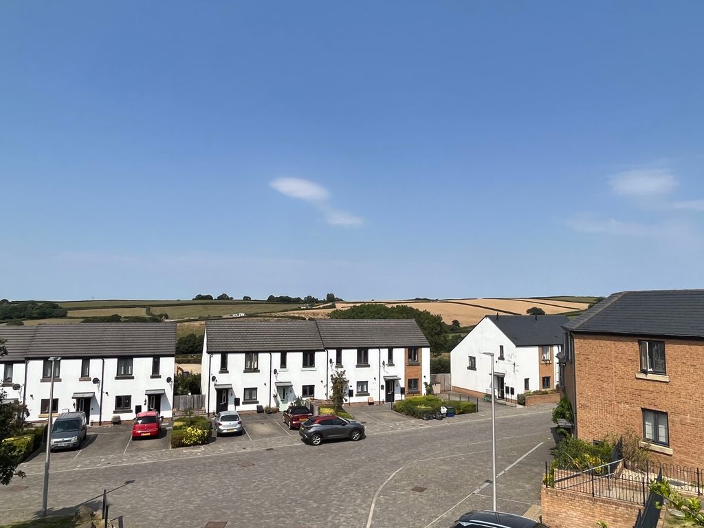 Property photo 2 of 13 Image00004.Jpg