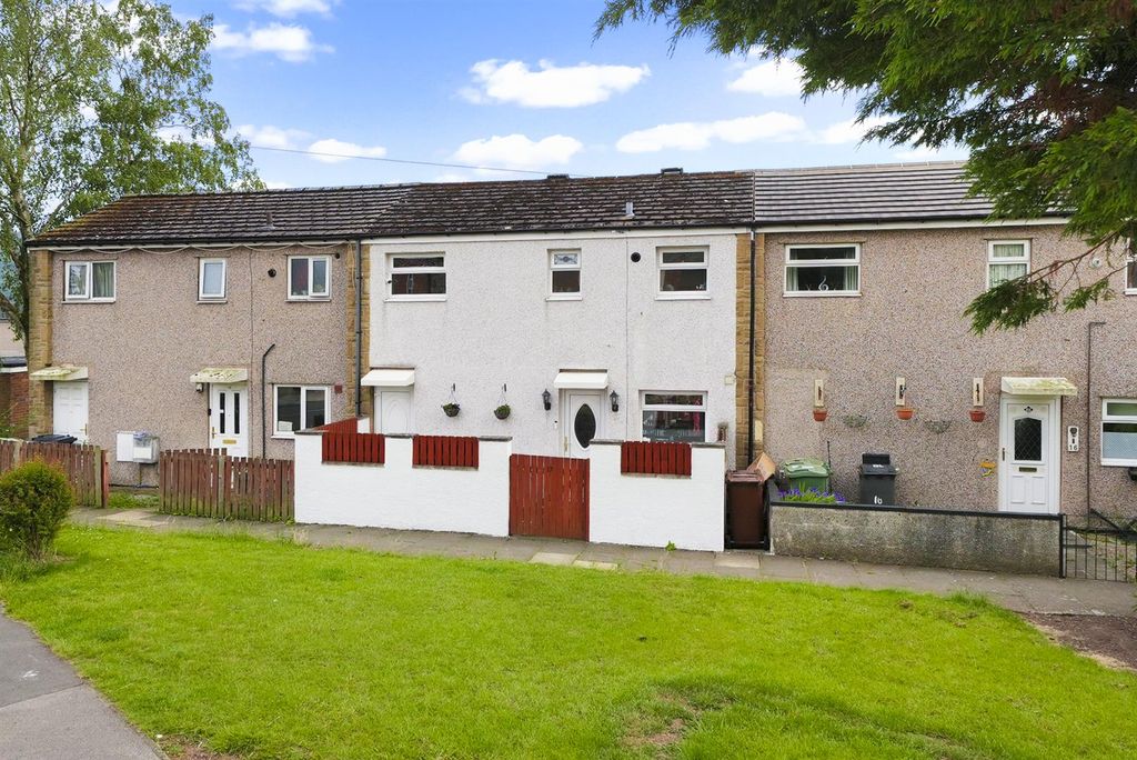 Property photo 1 of 18 17 Weston Park View