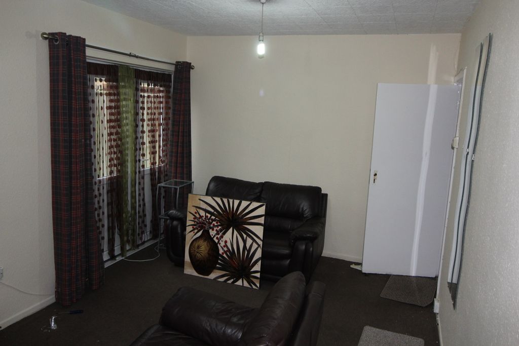 Property photo 3 of 5