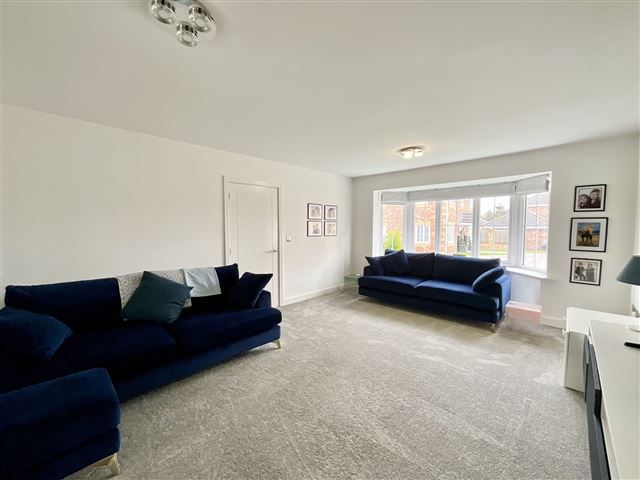 Property photo 2 of 21 Lounge