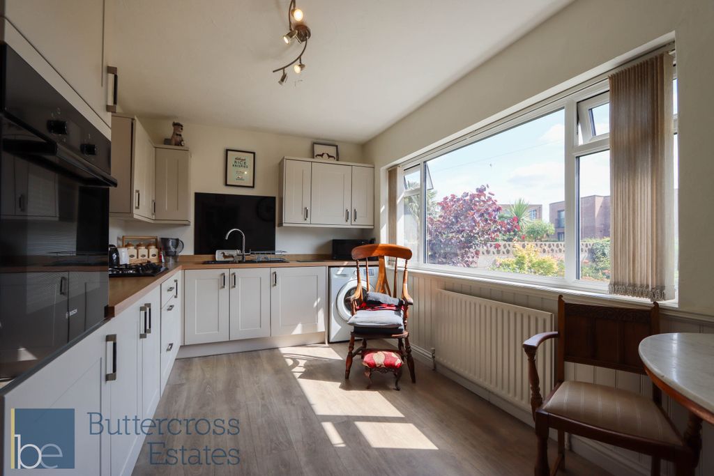 Property photo 3 of 23 Kitchen Diner