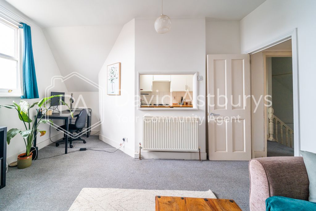 Property photo 2 of 8 Ndb02461