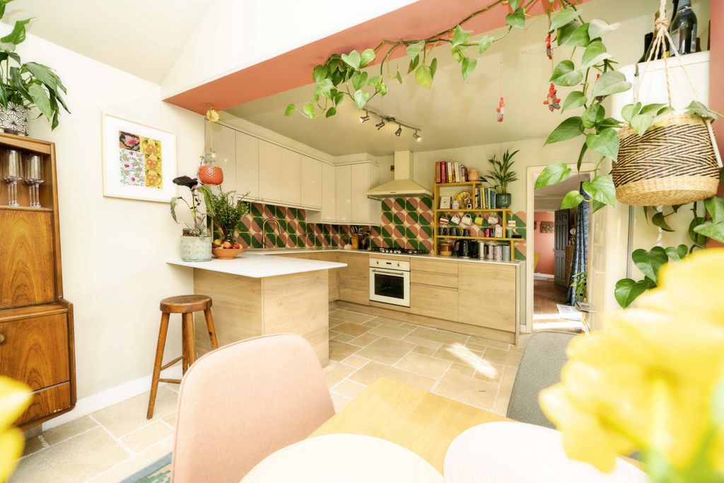 Property photo 1 of 19 Open -Plan Living