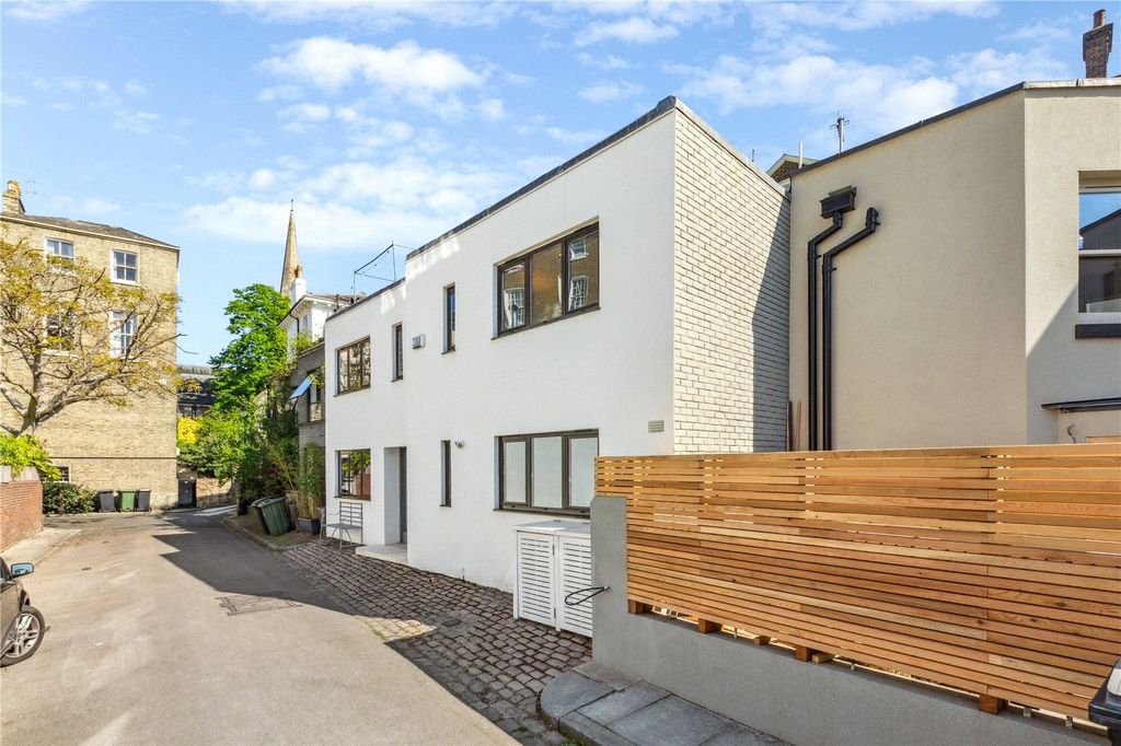 Property photo 1 of 15 Exterior