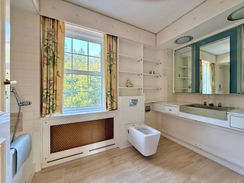 Additional image 11 of 5 bed detached house for saleUpper Carlisle Road, Meads, Eastbourne BN20