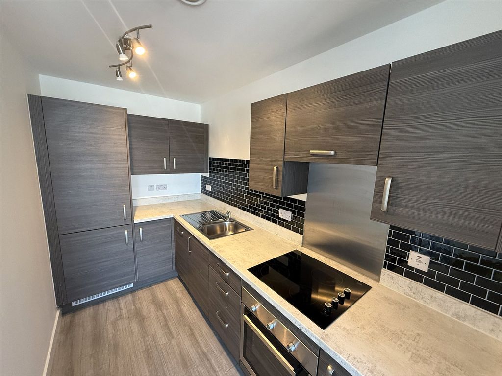 Property photo 3 of 7 Picture No. 11