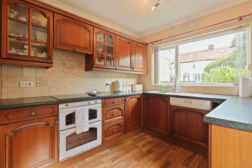 Property photo 2 of 22 Kitchen