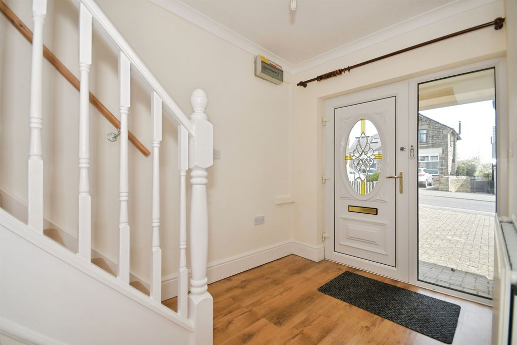 Property photo 2 of 21