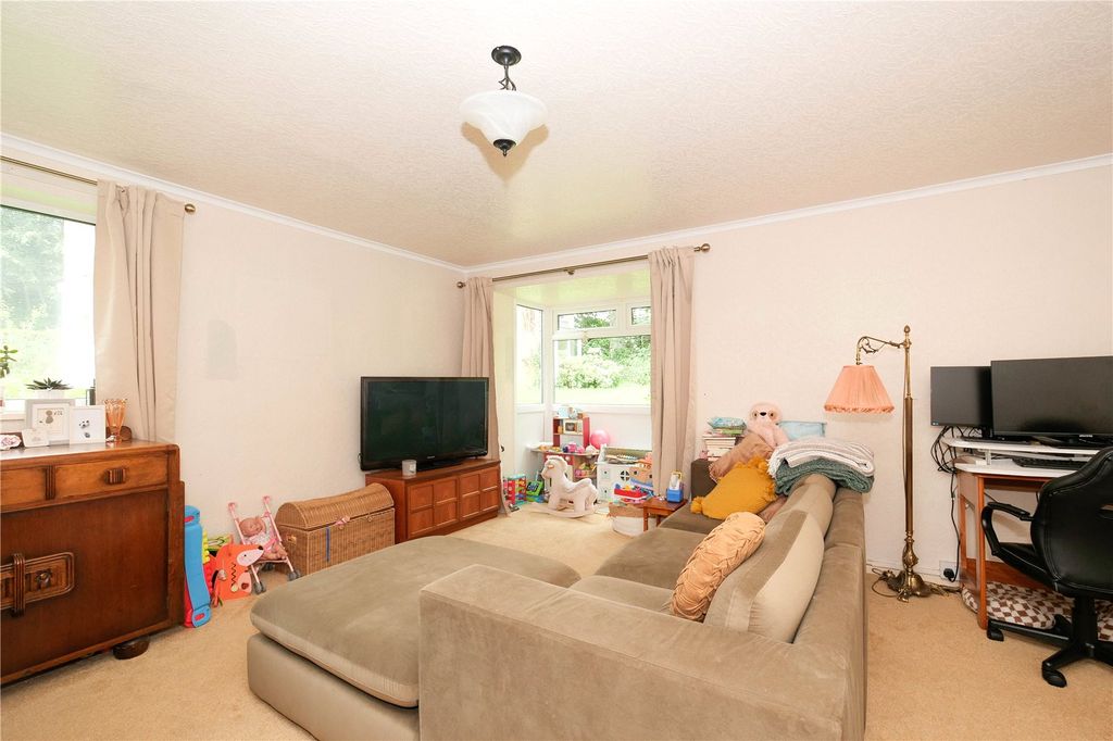 Property photo 2 of 12 Picture No. 03