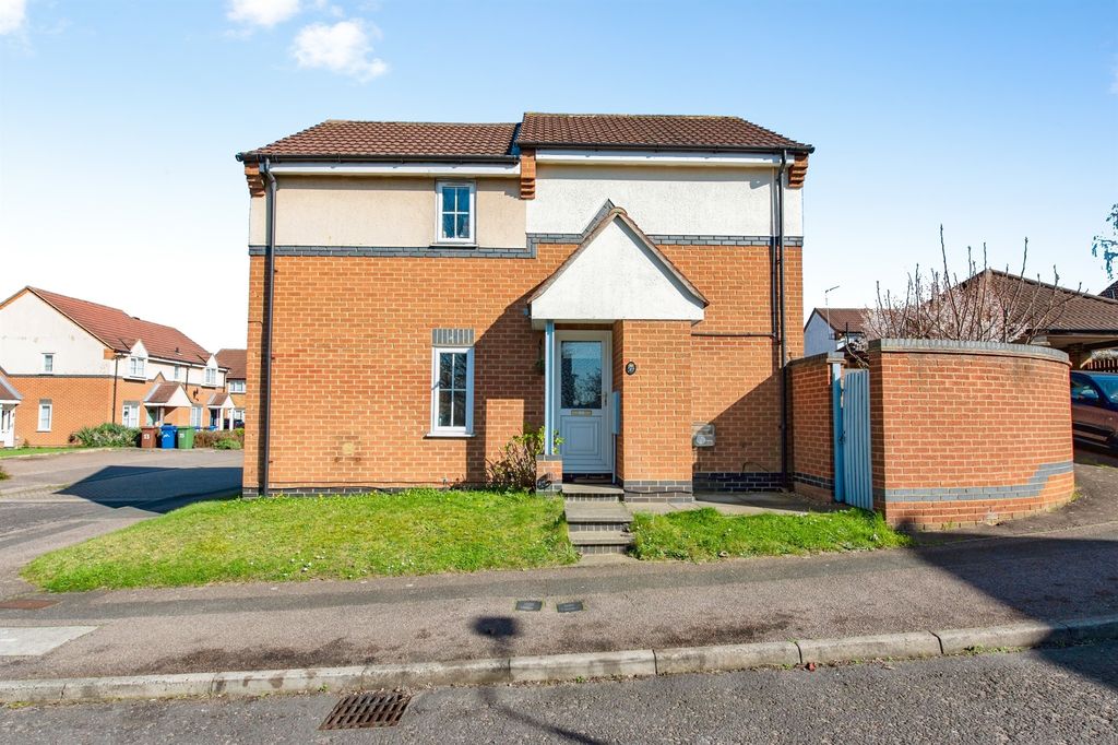 Property photo 1 of 11