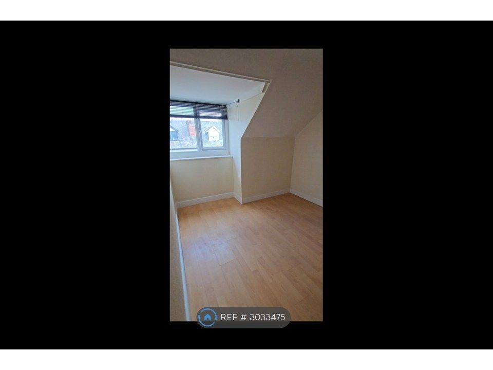 Property photo 2 of 6 Opposite Side Of The Room
