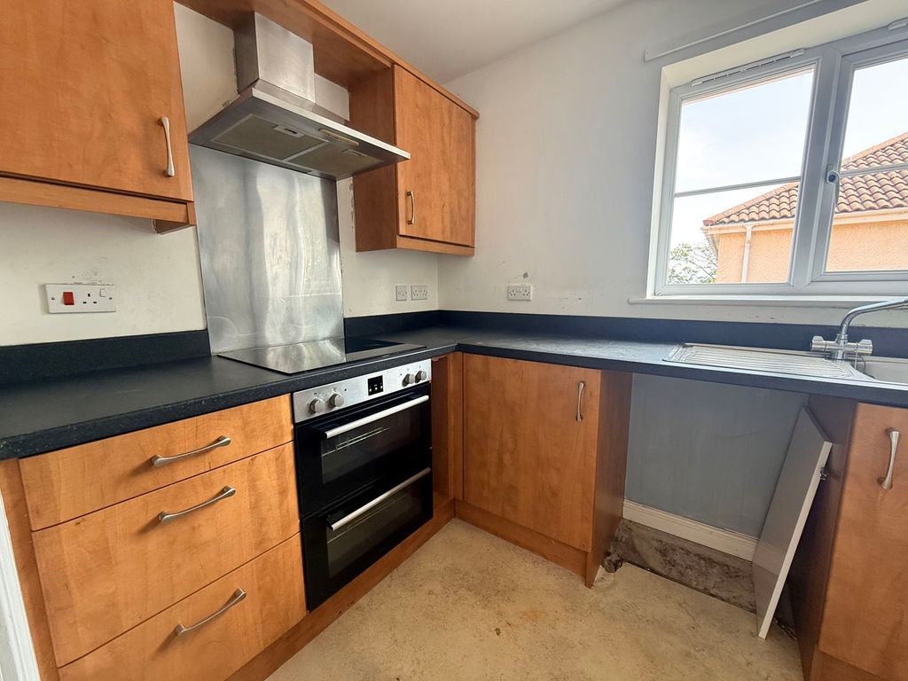 Property photo 3 of 8