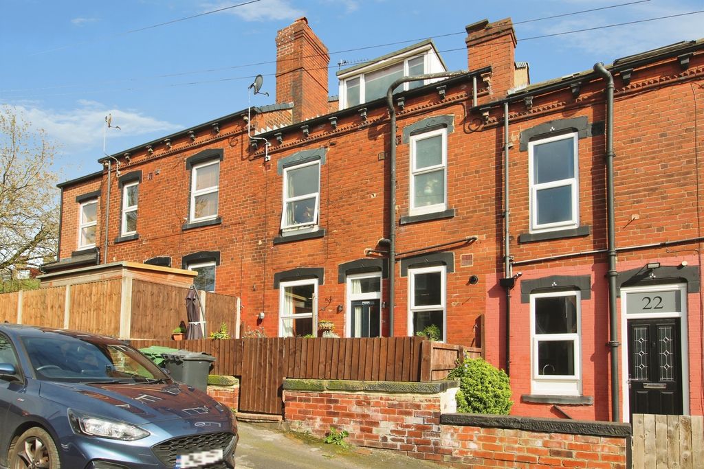 Property photo 3 of 14