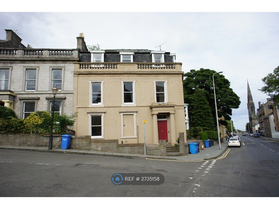 Property photo 3 of 12