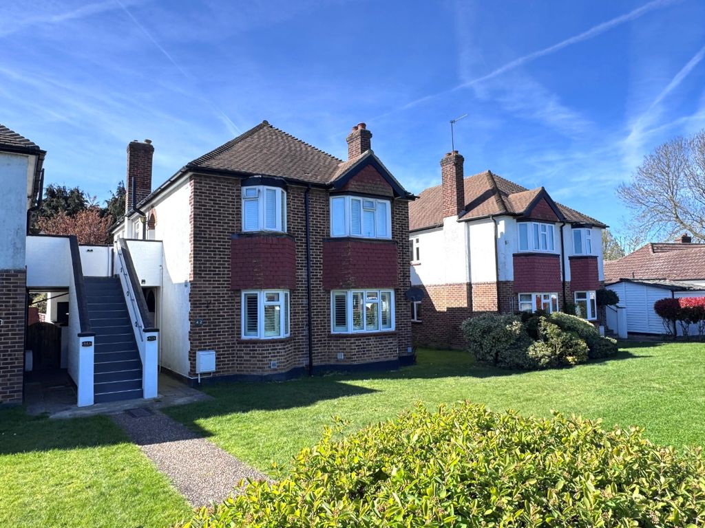 Property photo 3 of 16 4560313