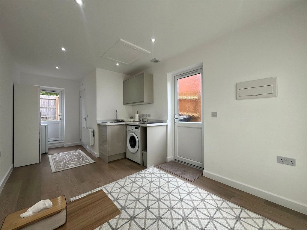 Property photo 1 of 10 Picture No. 01