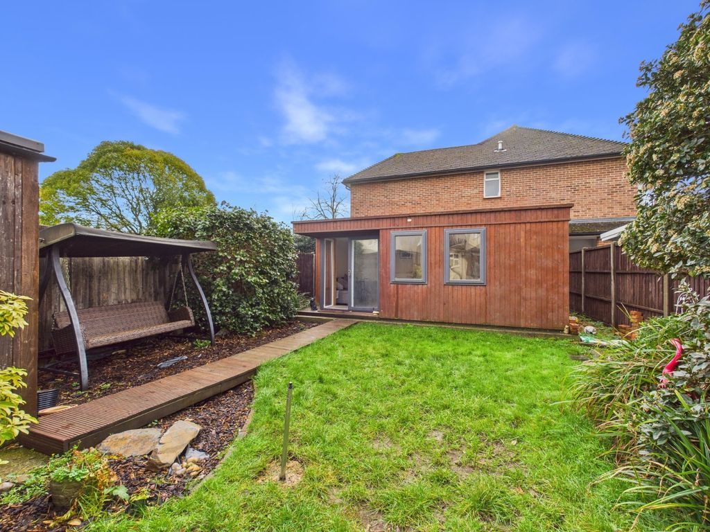 Property photo 3 of 17 Picture No. 02