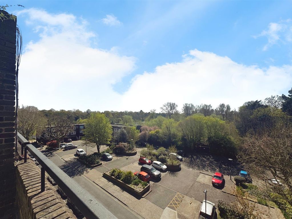 Property photo 2 of 12 9E9F180A-Img_4024.Jpg