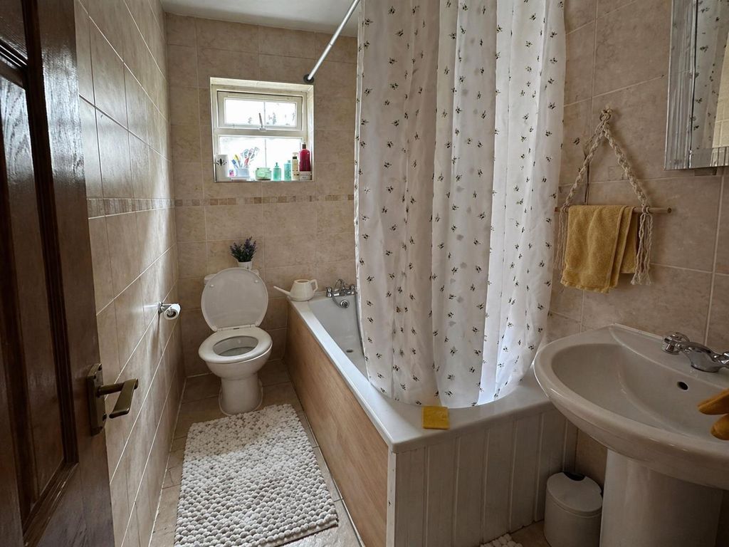 Property photo 3 of 4 Image