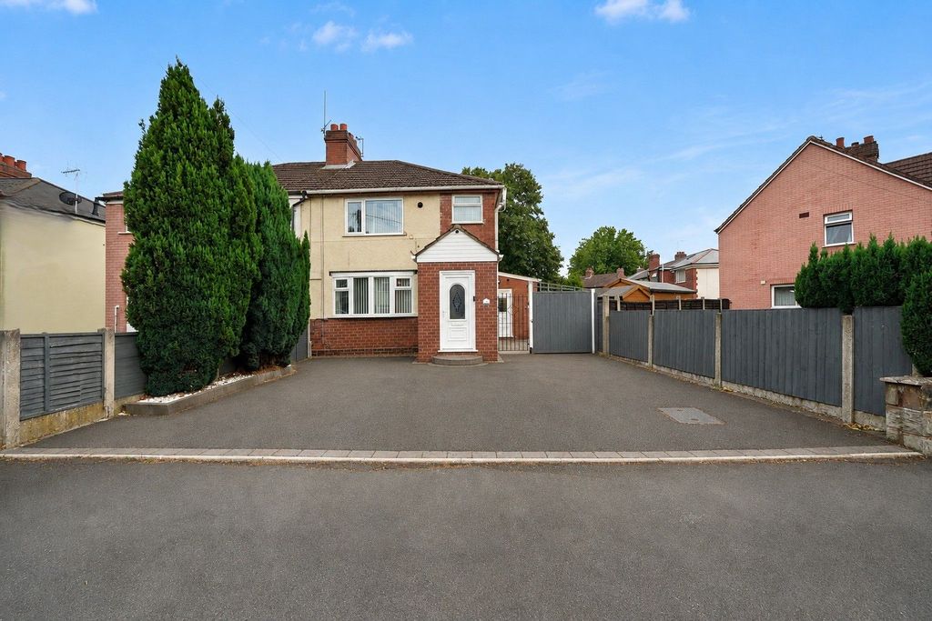 Property photo 1 of 48