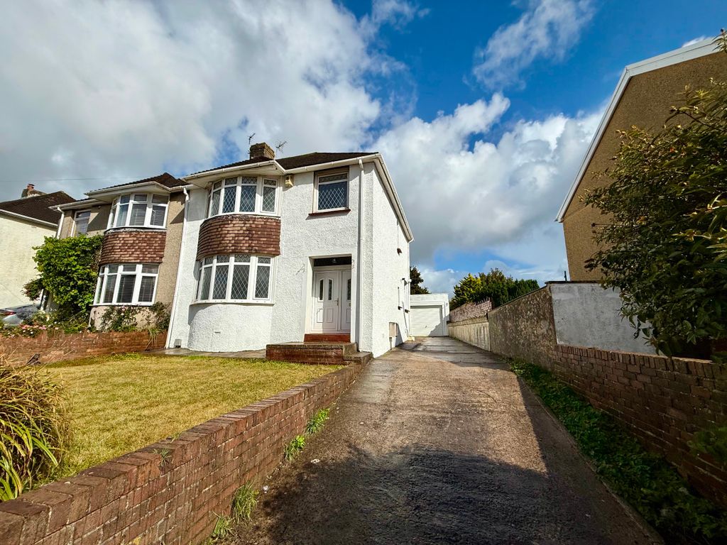 Property photo 1 of 34