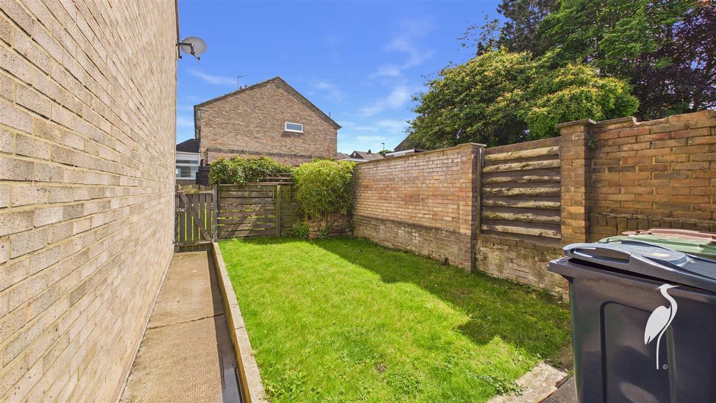 Property photo 2 of 21 Outside
