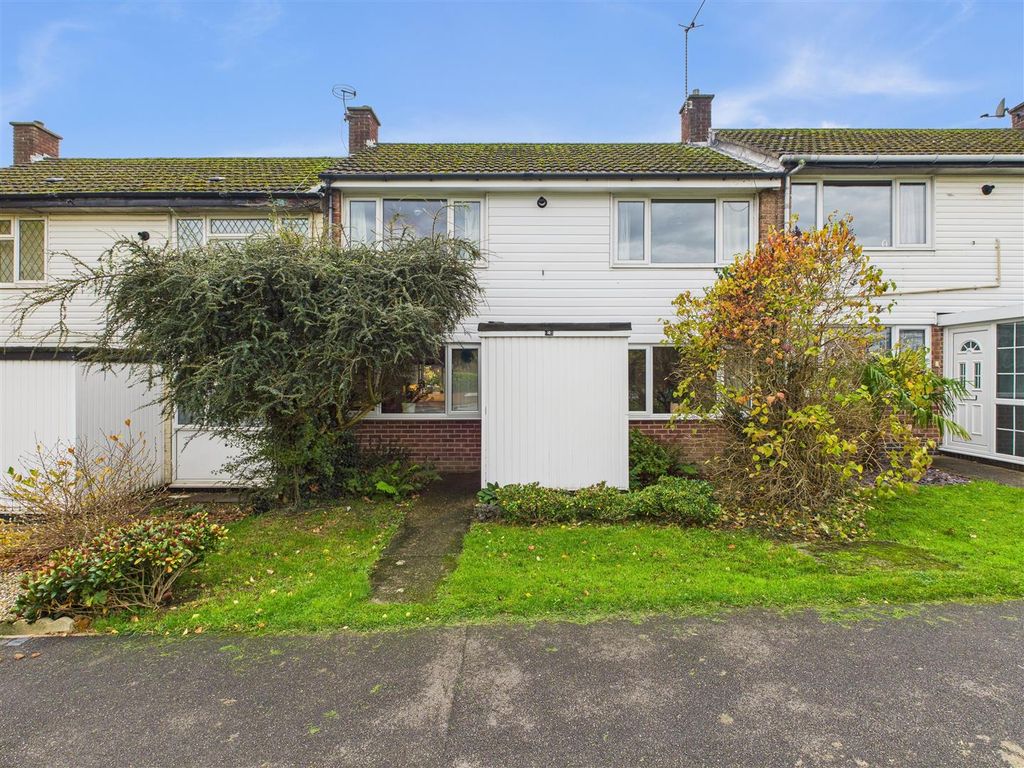 Property photo 3 of 21 Cam05476G0-Pr0083-Still005.Jpg