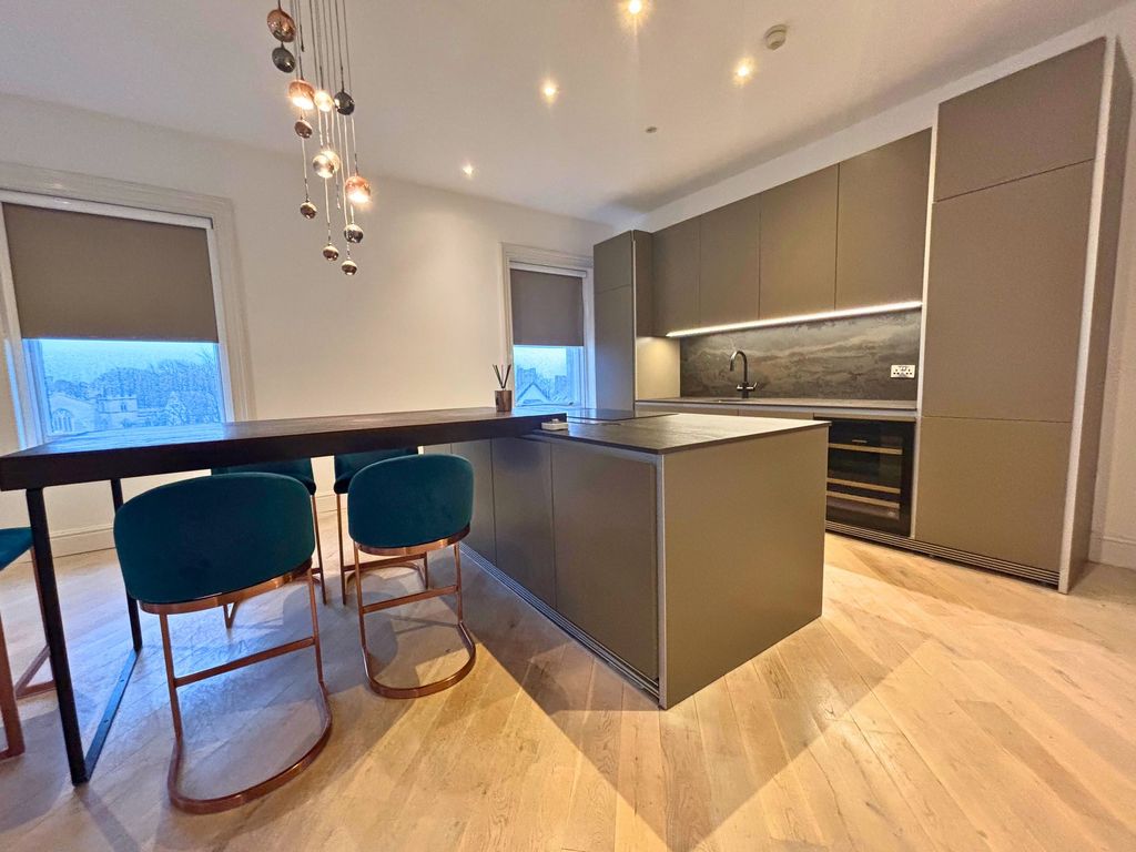 Property photo 2 of 19 Kitchen