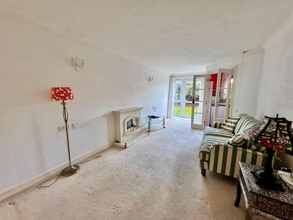 Property photo 2 of 5