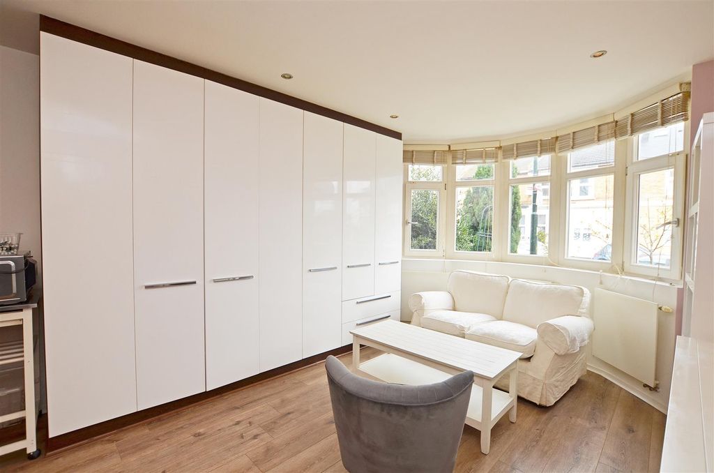 Property photo 2 of 4 Property Photo