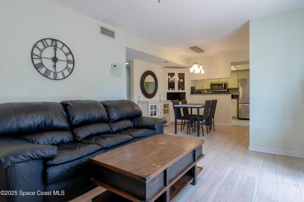 Property photo 2 of 26 <Alttext/>
