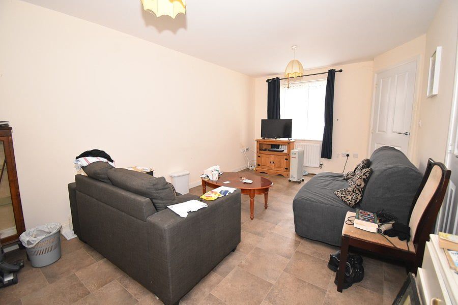 Property photo 2 of 3