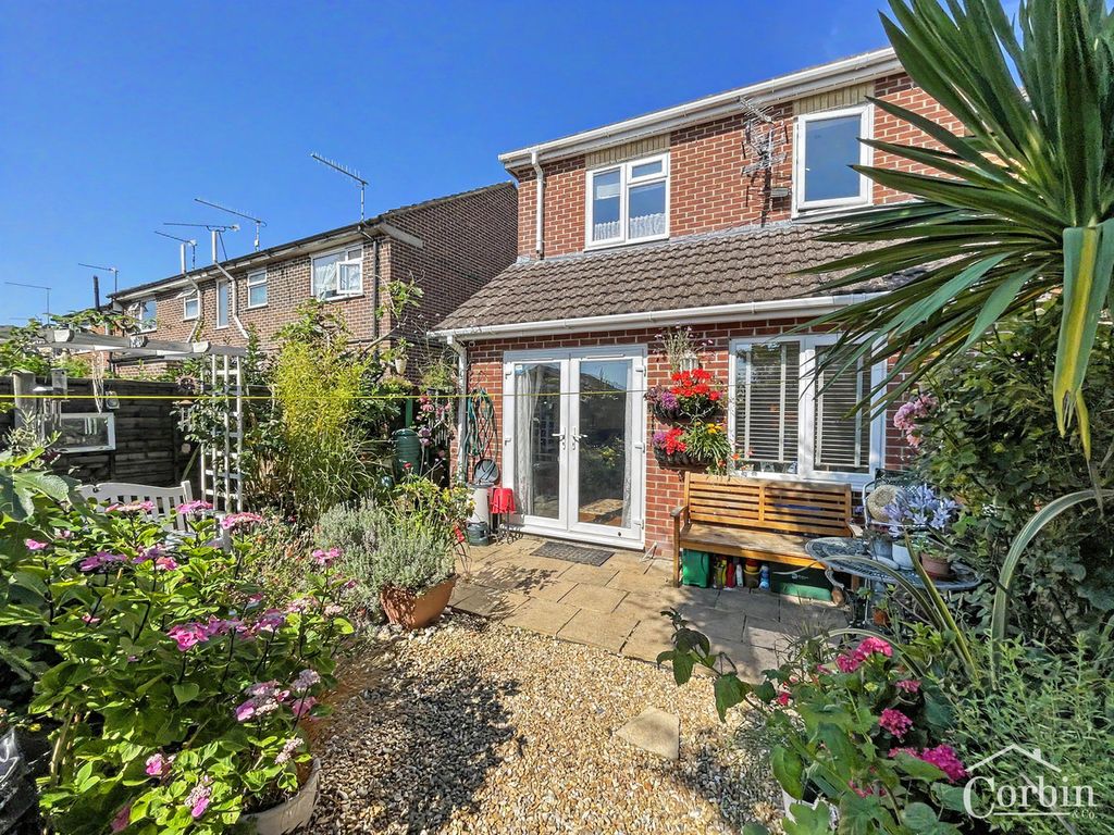 Property photo 2 of 13